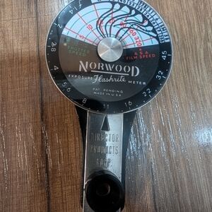 Vintage Norwood  Flashrite Meter - Black Dial